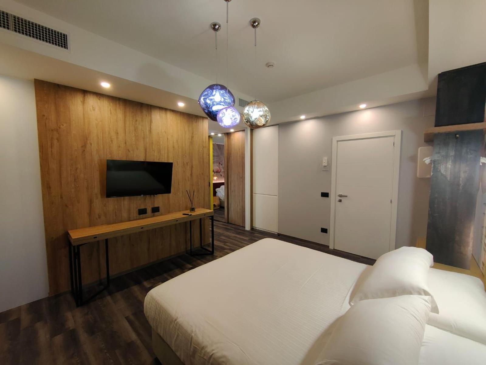 Design Hotel Astra B&B Мізано-Адріатіко Екстер'єр фото